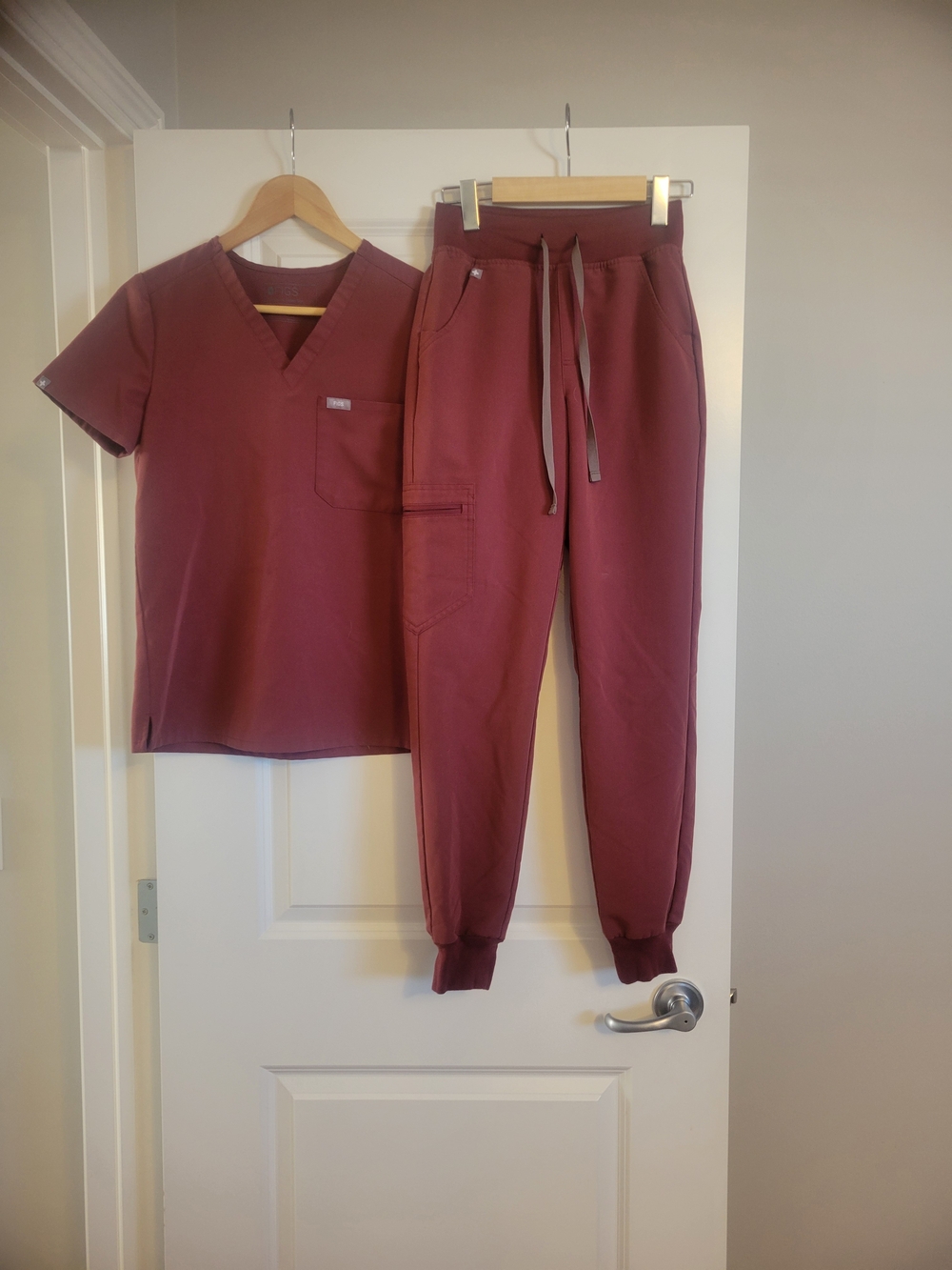 Figs Women's Maroon Scrub Set- V-Neck Top & Jogger Pants